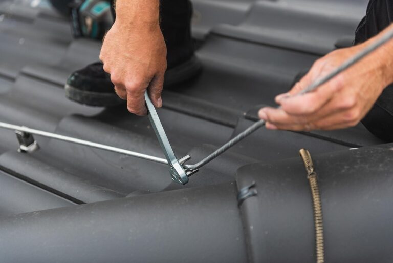 Illustration zum Thema Blitzschutz PV