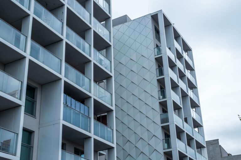 Illustration zum Thema Brandschutz PV Anlage