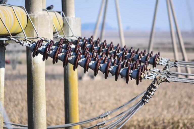 So gelingt die Kabel Verlegung stressfrei und normgerecht im Eigenheim Kabel Verlegung im Eigenheim mit Plan und Materialien für sichere Installation