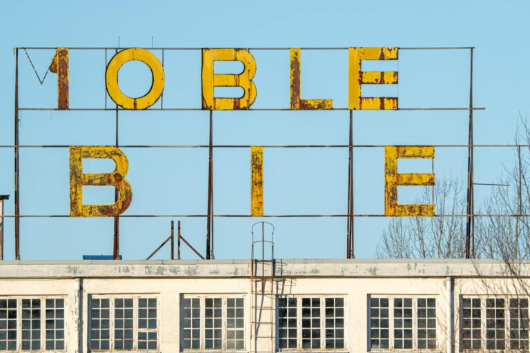 Intelligentes Smart Home PV System steuert Solarstrom für optimalen Eigenverbrauch