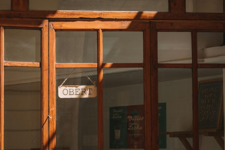 Smart Home PV steuert Haushaltsgeräte effizient zur Senkung der Stromkosten