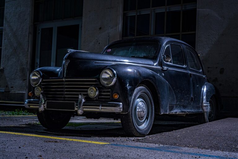 Solaranlage auf Dach geschützt durch Versicherung gegen Hagel Sturm und Schäden